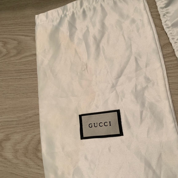 Gucci White Dust Bag with Black Logo - Picture 2 of 7